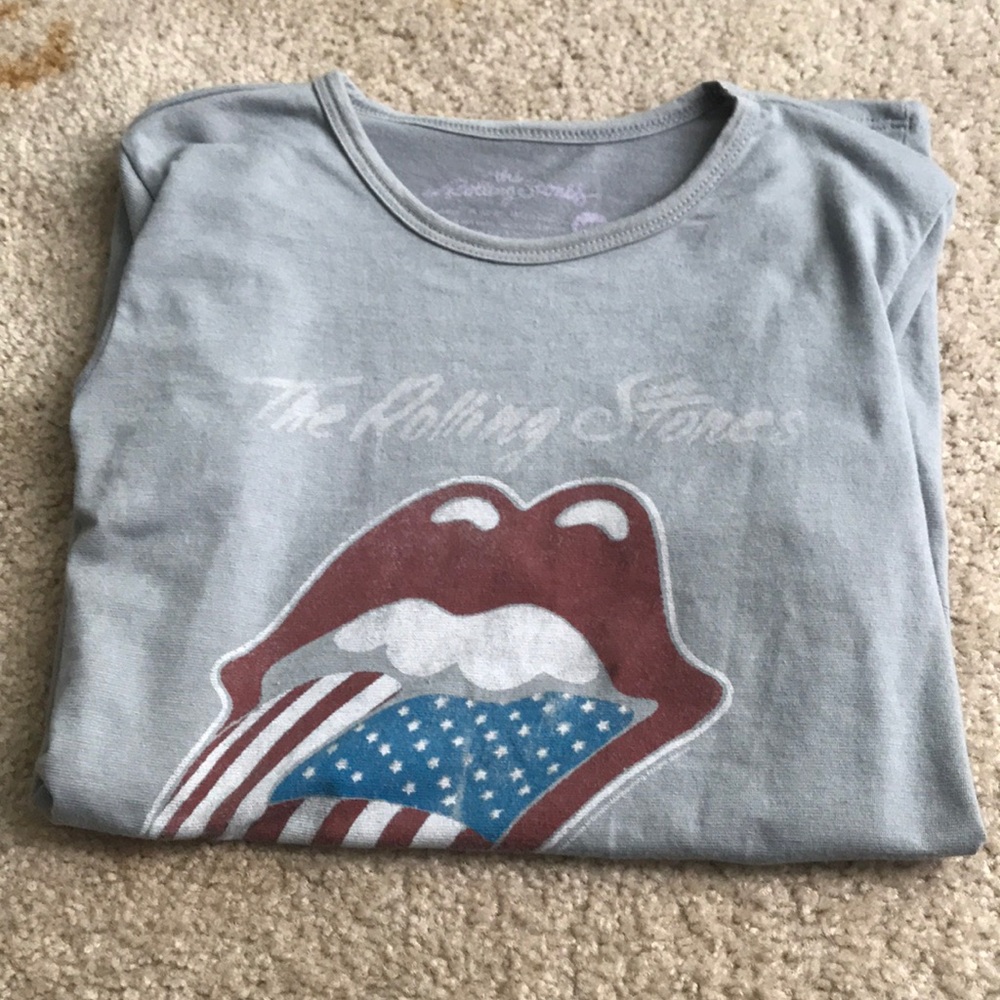 Woman’s Rolling Stones T shirt
